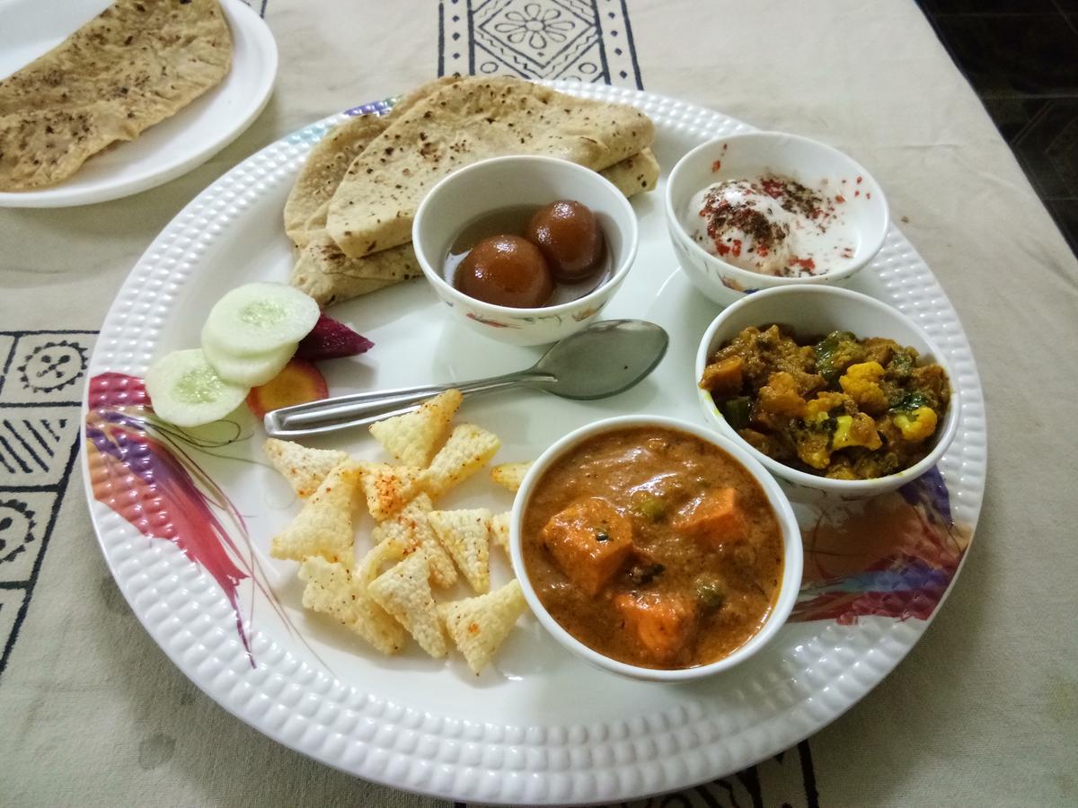 Grand Galaxy Hotel Krishna Nashik Extérieur photo