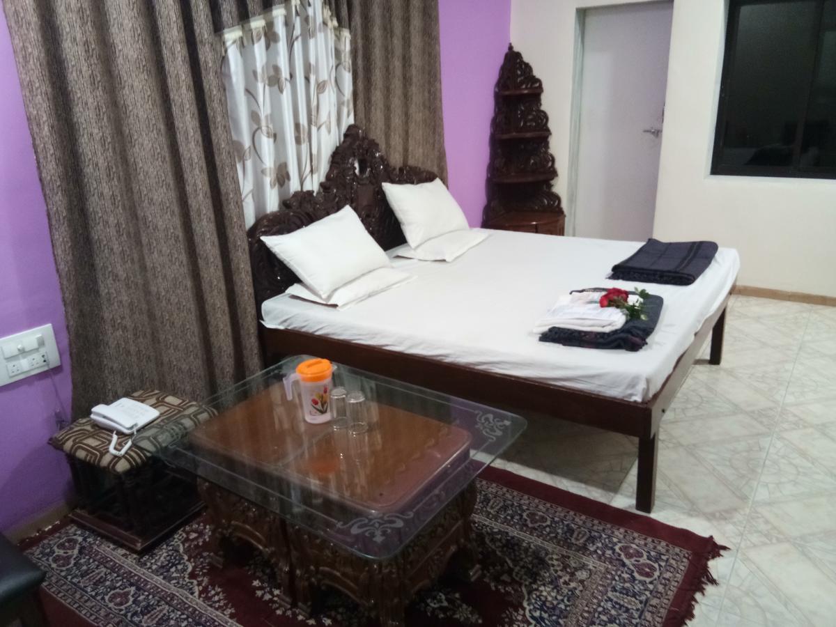 Grand Galaxy Hotel Krishna Nashik Extérieur photo