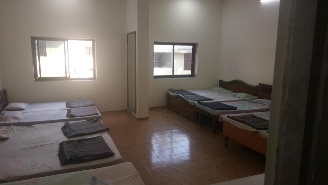 Grand Galaxy Hotel Krishna Nashik Extérieur photo