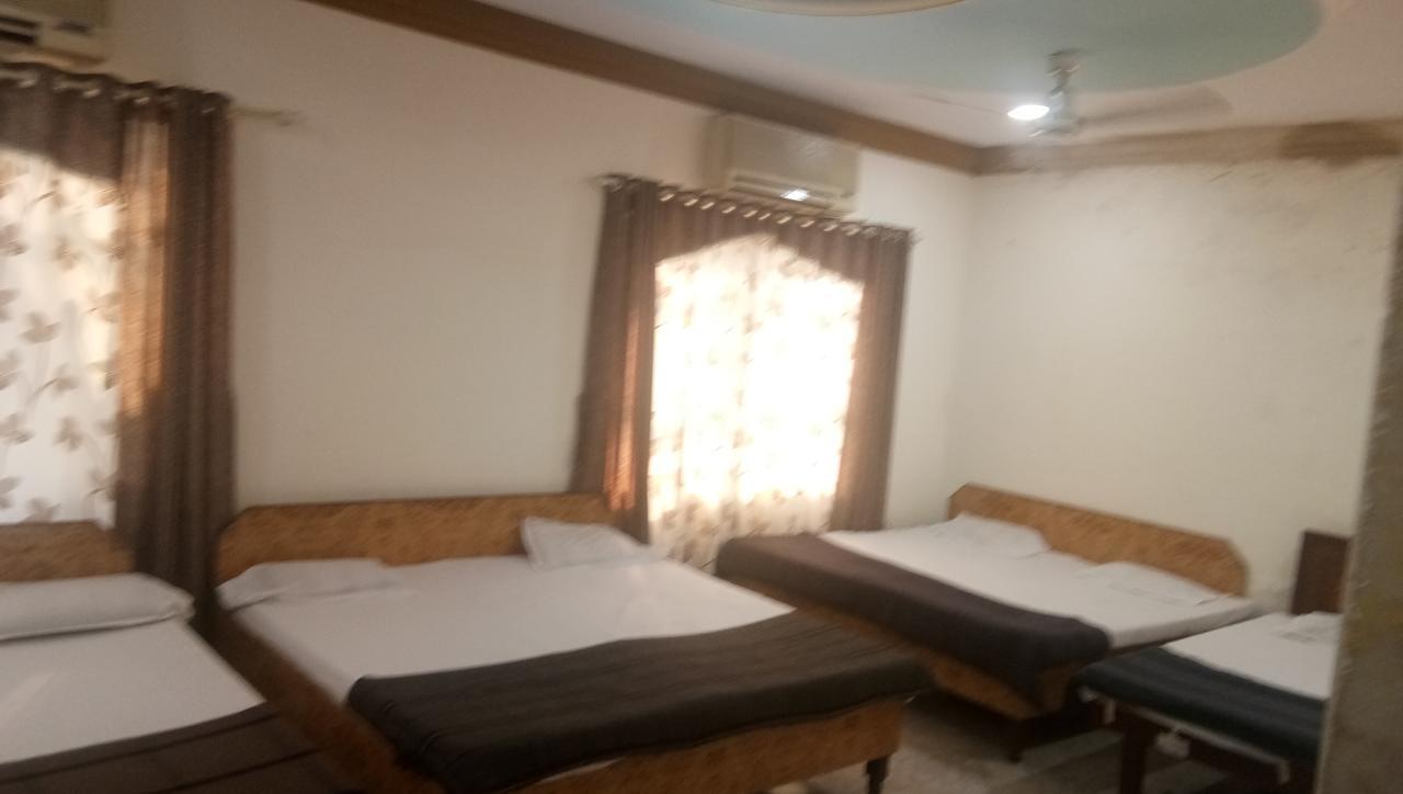 Grand Galaxy Hotel Krishna Nashik Extérieur photo