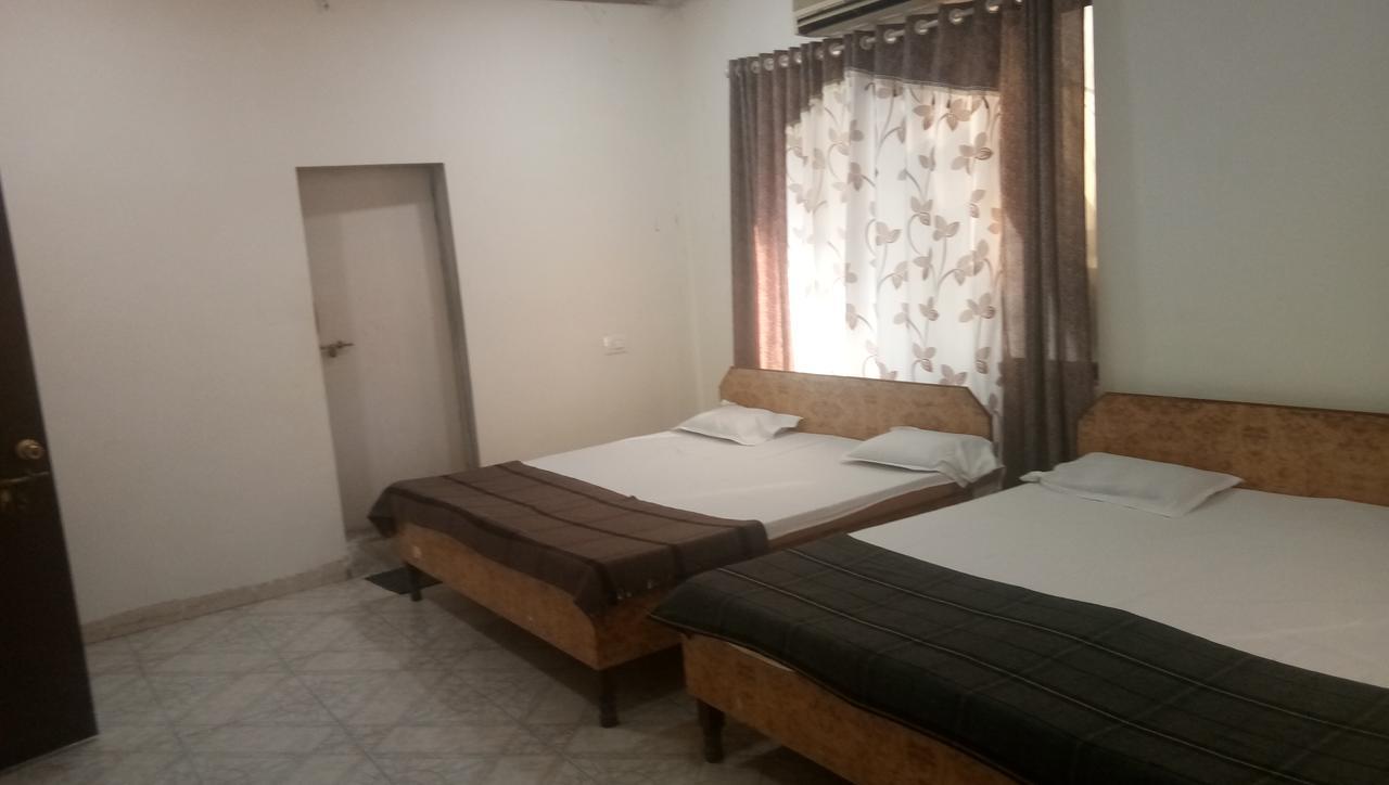 Grand Galaxy Hotel Krishna Nashik Extérieur photo